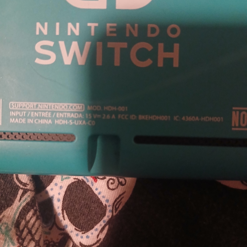 Nintendo Handheld Console - Turquoise - Picture 5 of 10